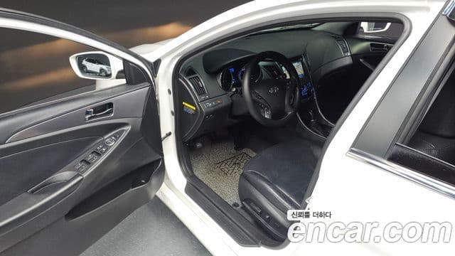 Hyundai Sonata гибрид Premier, 2012 11