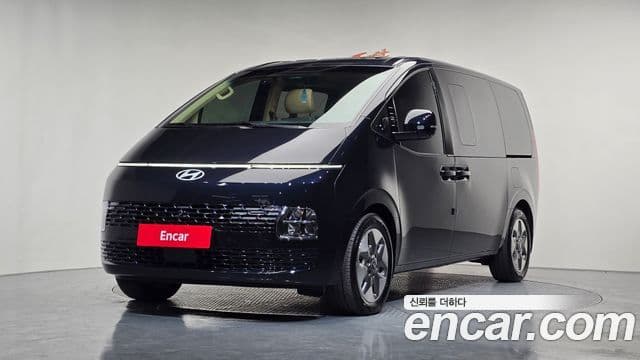 Hyundai Staria Modern, 2025 1