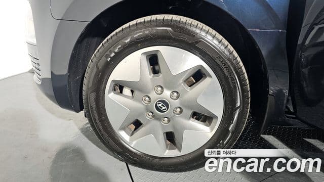 Hyundai Staria Modern, 2025 все фото