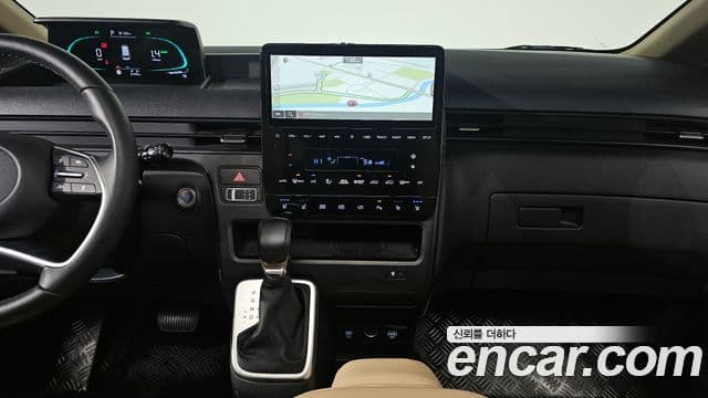 Hyundai Staria Modern, 2025 14