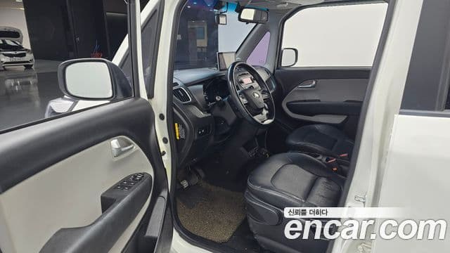 Kia Ray Luxury, 2015 10