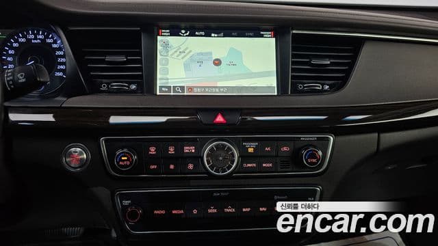 Kia All New K7 гибрид Noblesse, 2018 16