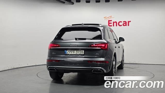 Audi Q5 (FY) Premium, 2021 4