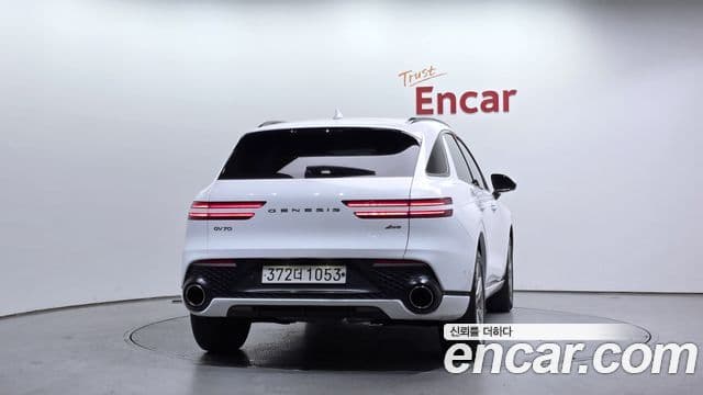 Genesis GV70, 2022 4