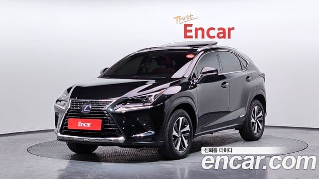 Lexus NX300h Supreme, 2021 1