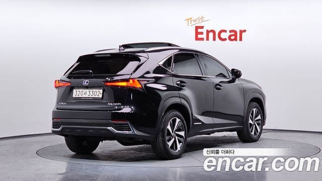 Lexus NX300h Supreme, 2021 2