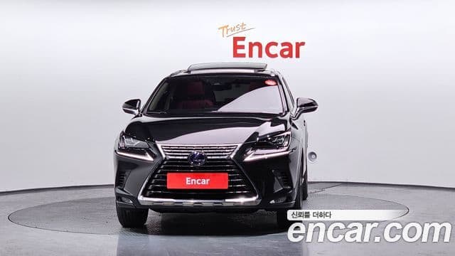 Lexus NX300h Supreme, 2021 3