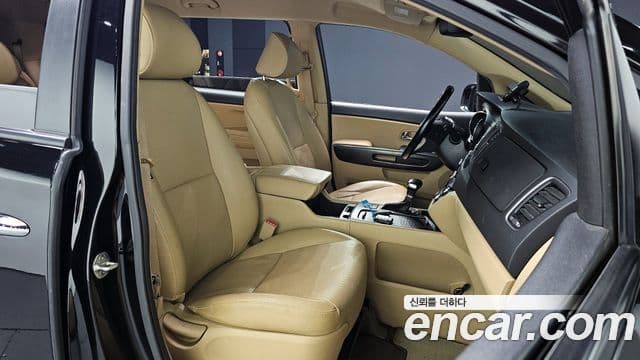 Kia All New Carnival Luxury, 2018 10