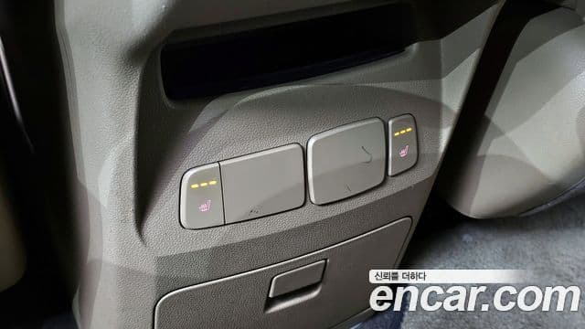 Kia All New Carnival Luxury, 2018 19