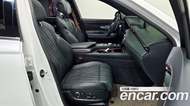 Genesis GV70, 2023 12
