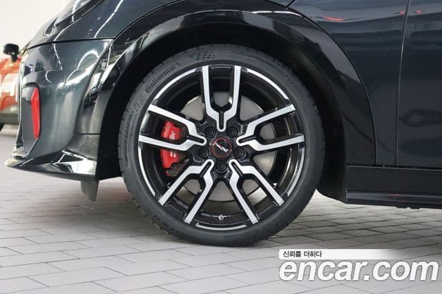 Mini Cooper S 4세대 JCW, 2025 все фото