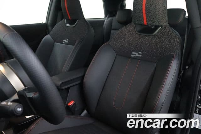 Mini Cooper S 4세대 JCW, 2025 10