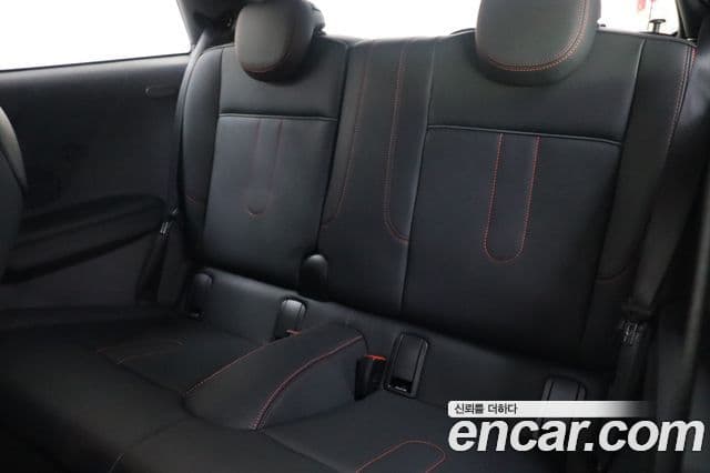 Mini Cooper S 4세대 JCW, 2025 11