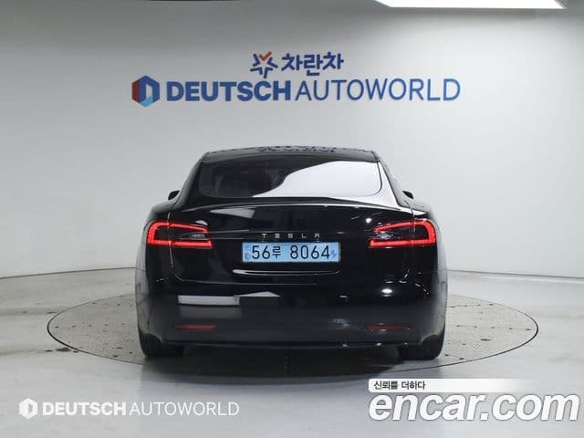 Tesla модель S, 2017 4