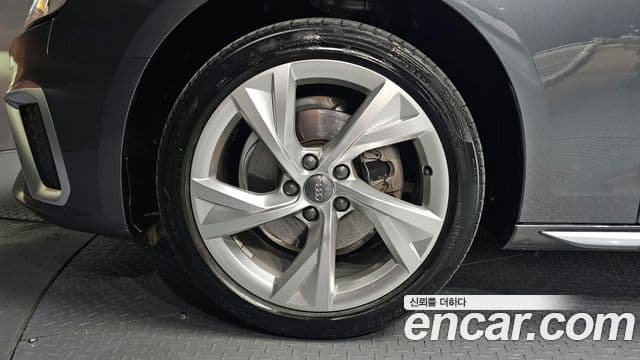 Audi A4 (B9) Premium, 2021 все фото