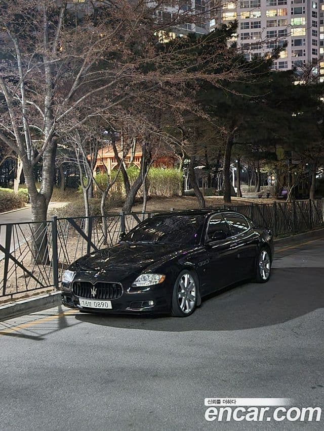 Maserati Quattroporte S 4.7 V8, 2009 1