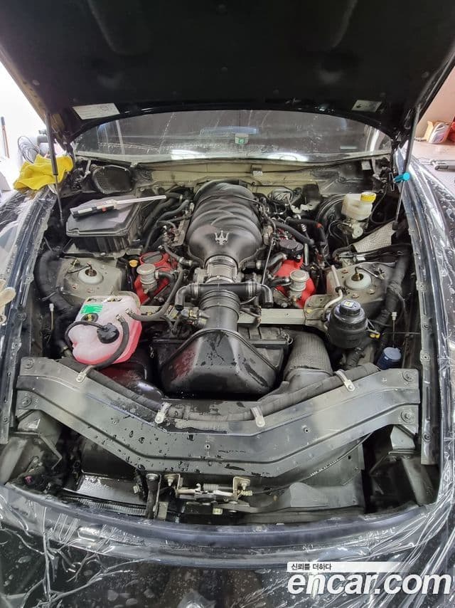 Maserati Quattroporte S 4.7 V8, 2009 12