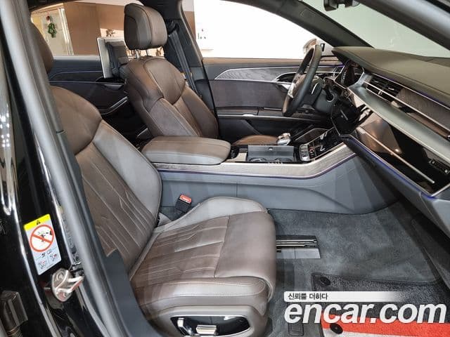 Audi A8 (D5) 55 TFSI Quattro Premium LWB, 2022 11