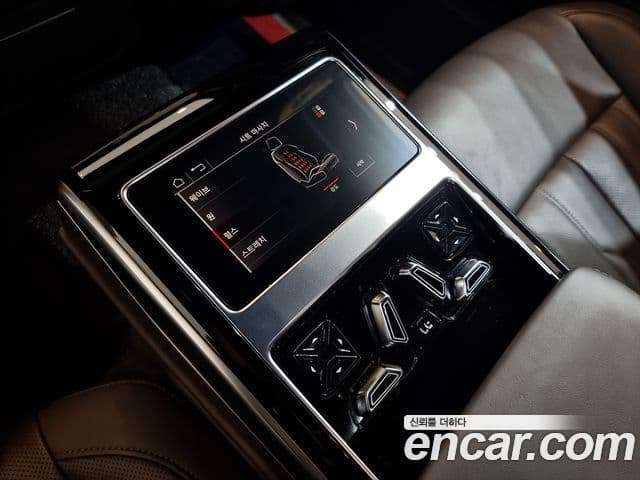 Audi A8 (D5) 55 TFSI Quattro Premium LWB, 2022 16