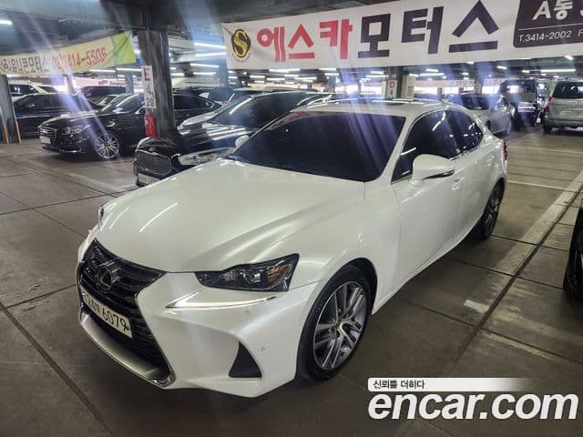 Lexus New IS300 Supreme, 2018 2