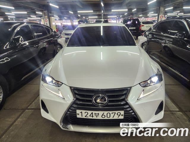 Lexus New IS300 Supreme, 2018 18