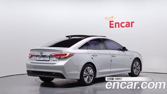Hyundai LF Sonata гибрид Premium, 2015 2