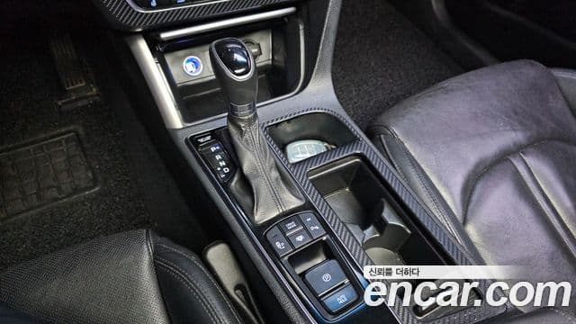 Hyundai LF Sonata гибрид Premium, 2015 9