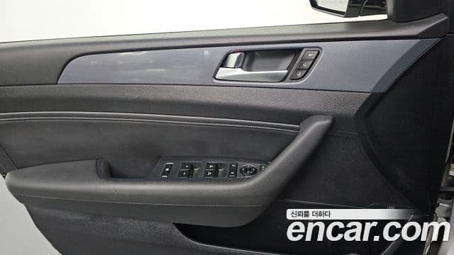 Hyundai LF Sonata гибрид Premium, 2015 17