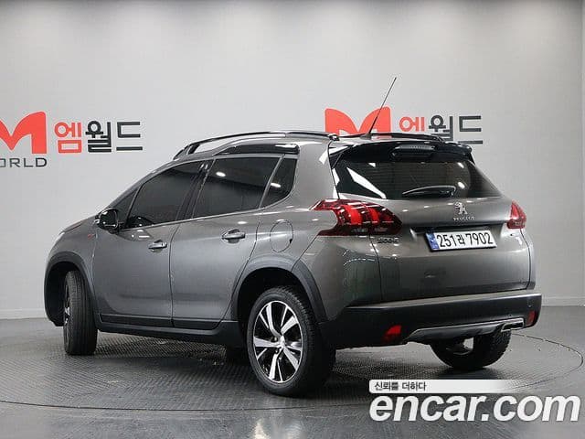 Peugeot 2008 1.5 BlueHDi GT Line, 2019 4