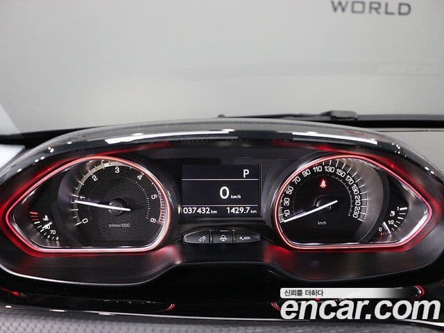 Peugeot 2008 1.5 BlueHDi GT Line, 2019 все фото