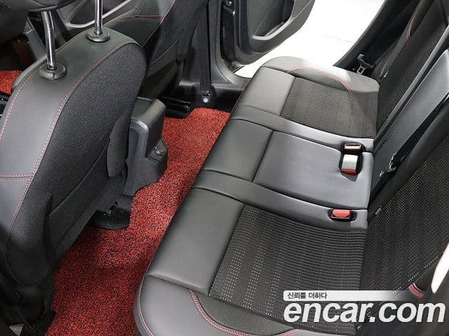 Peugeot 2008 1.5 BlueHDi GT Line, 2019 9