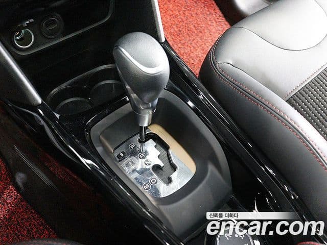 Peugeot 2008 1.5 BlueHDi GT Line, 2019 12