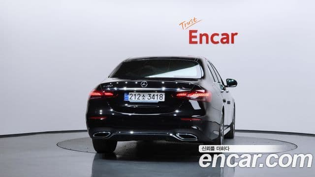 Mercedes-Benz E-класс W213 AMG Line, 2023 4
