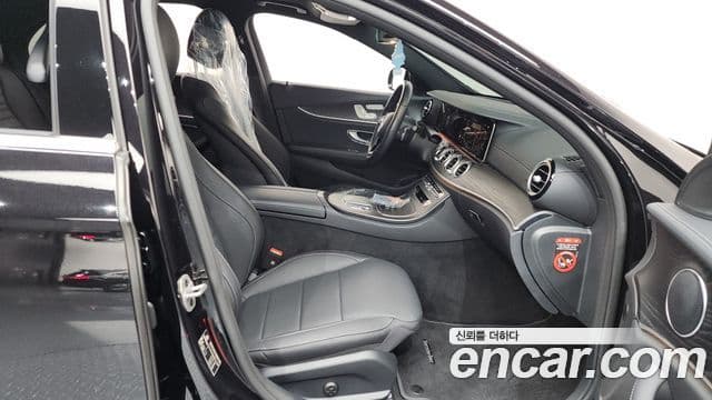 Mercedes-Benz E-класс W213 AMG Line, 2023 11