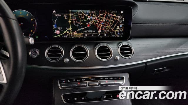 Mercedes-Benz E-класс W213 AMG Line, 2023 14