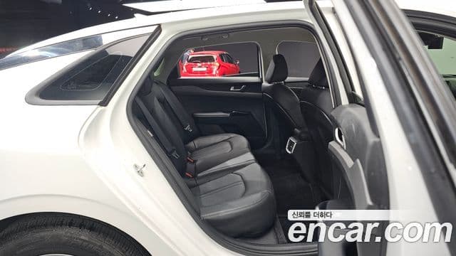 Kia K5 3세대 Standard, 2020 13