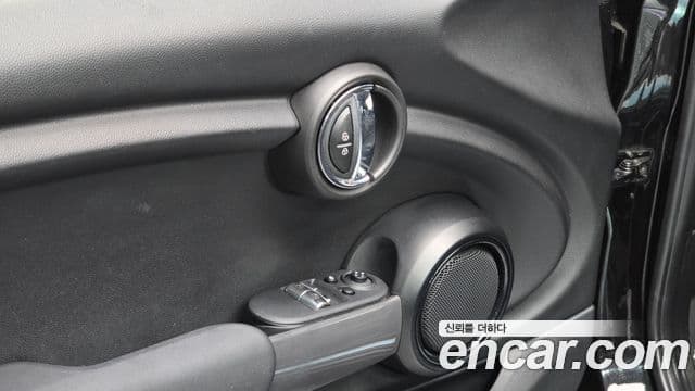 Mini Cooper 3세대, 2021 18