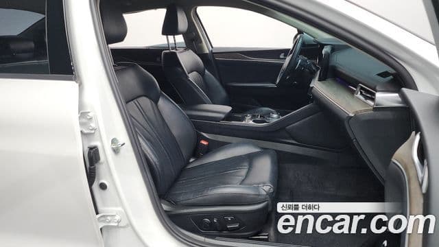 Kia K5 3세대 Signature, 2023 11