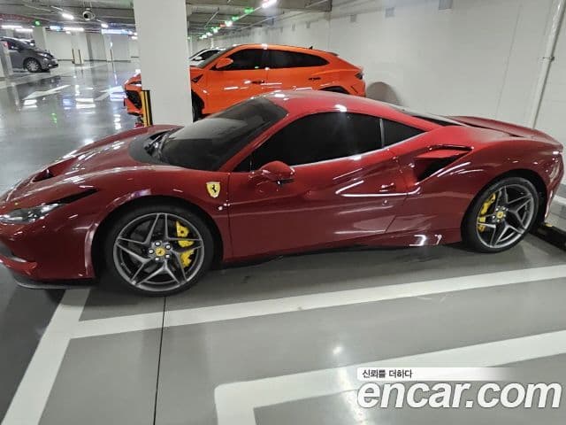 Ferrari F8 트리뷰토 3.9 V8, 2022 3