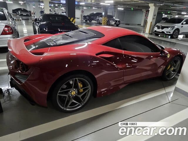 Ferrari F8 트리뷰토 3.9 V8, 2022 4