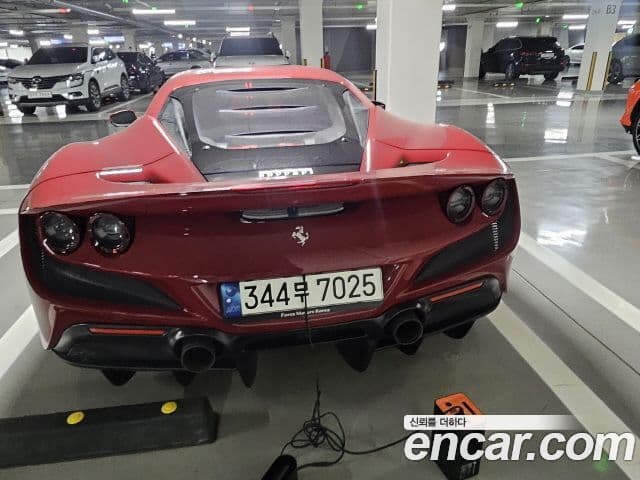 Ferrari F8 트리뷰토 3.9 V8, 2022 все фото