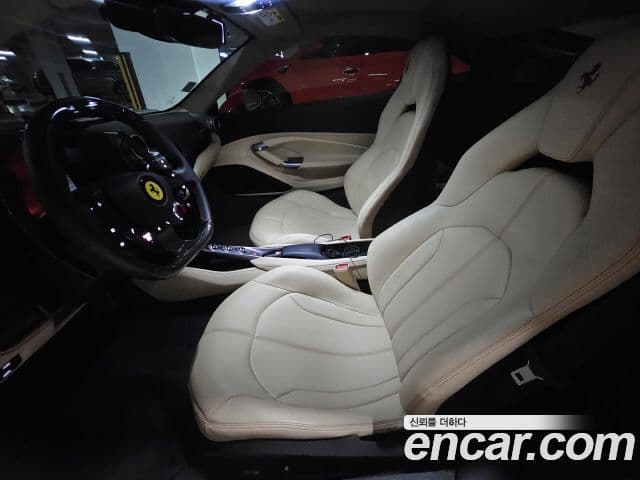 Ferrari F8 트리뷰토 3.9 V8, 2022 9