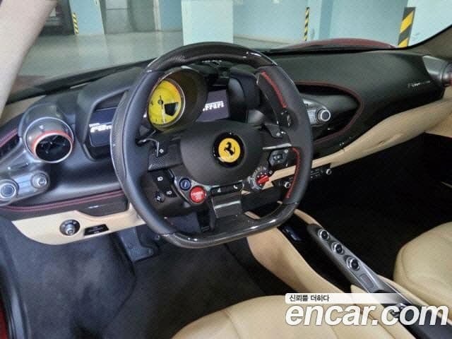 Ferrari F8 트리뷰토 3.9 V8, 2022 11