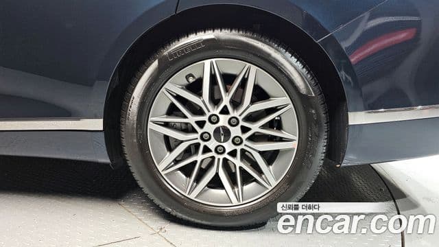 Genesis G80 (RG3) бензин 2.5 турбо AWD, 2025 все фото