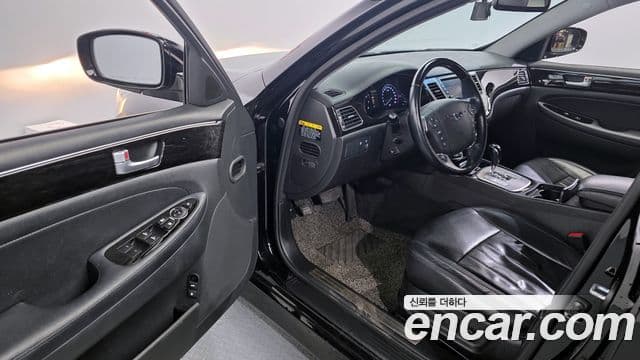 Hyundai Genesis Special, 2013 10