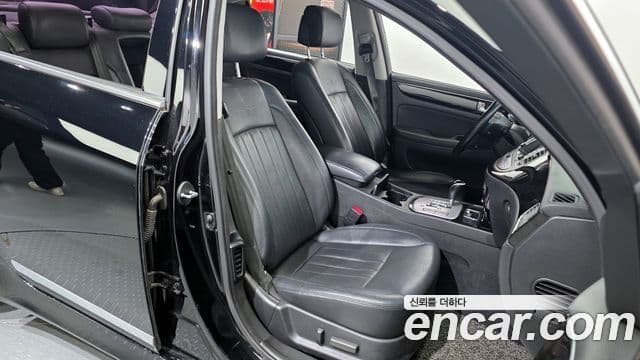 Hyundai Genesis Special, 2013 12