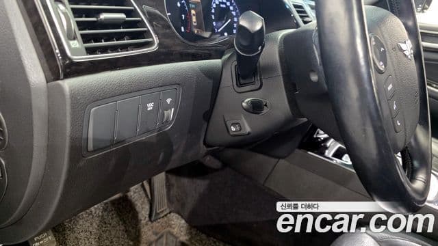 Hyundai Genesis Special, 2013 15