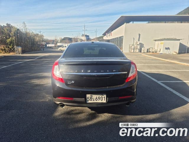 Lincoln New MKS, 2015 3