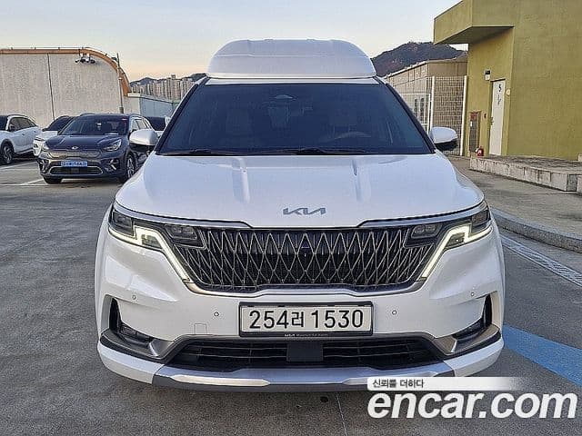 Kia Carnival 4세대 Signature, 2022 1
