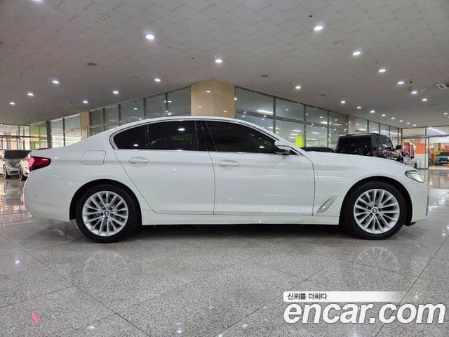 BMW 5시리즈 (G30) Luxury, 2022 все фото